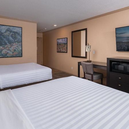 Prestige Inn Golden Kültér fotó