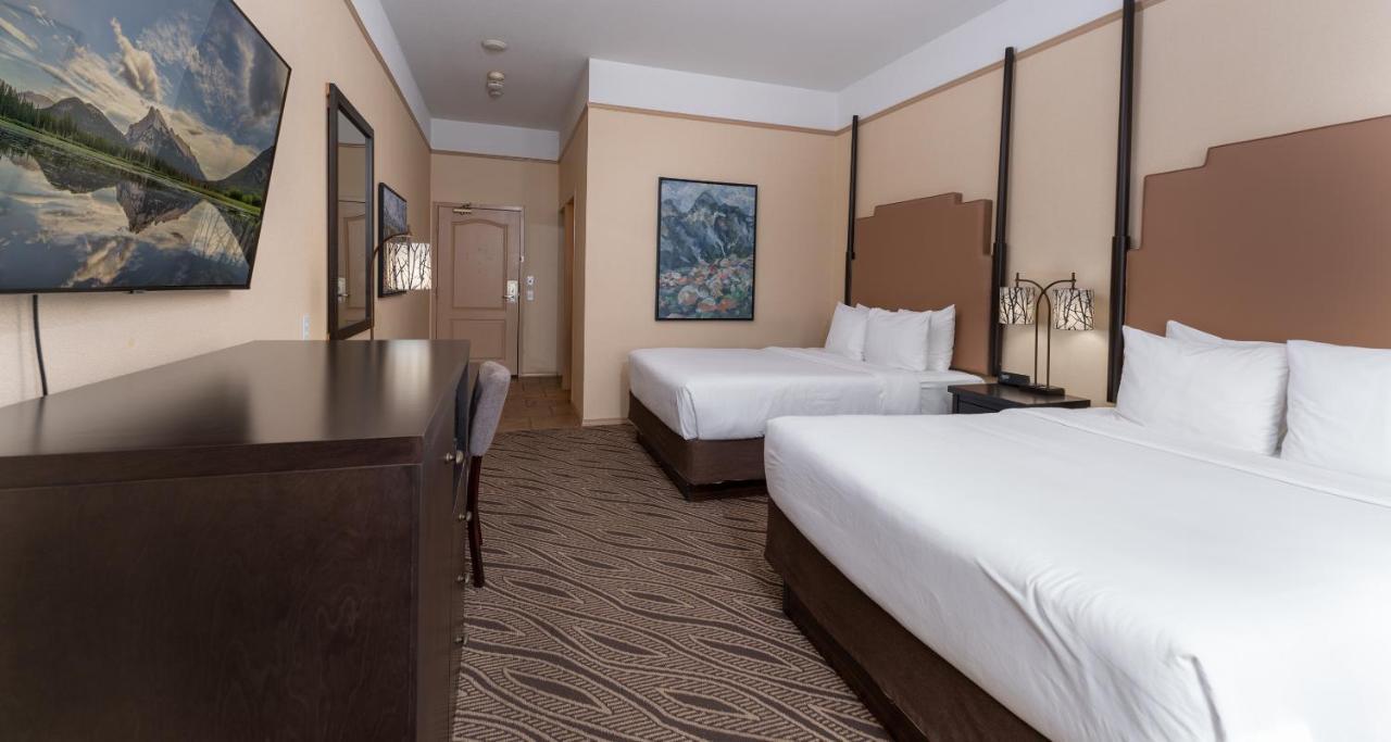 Prestige Inn Golden Kültér fotó