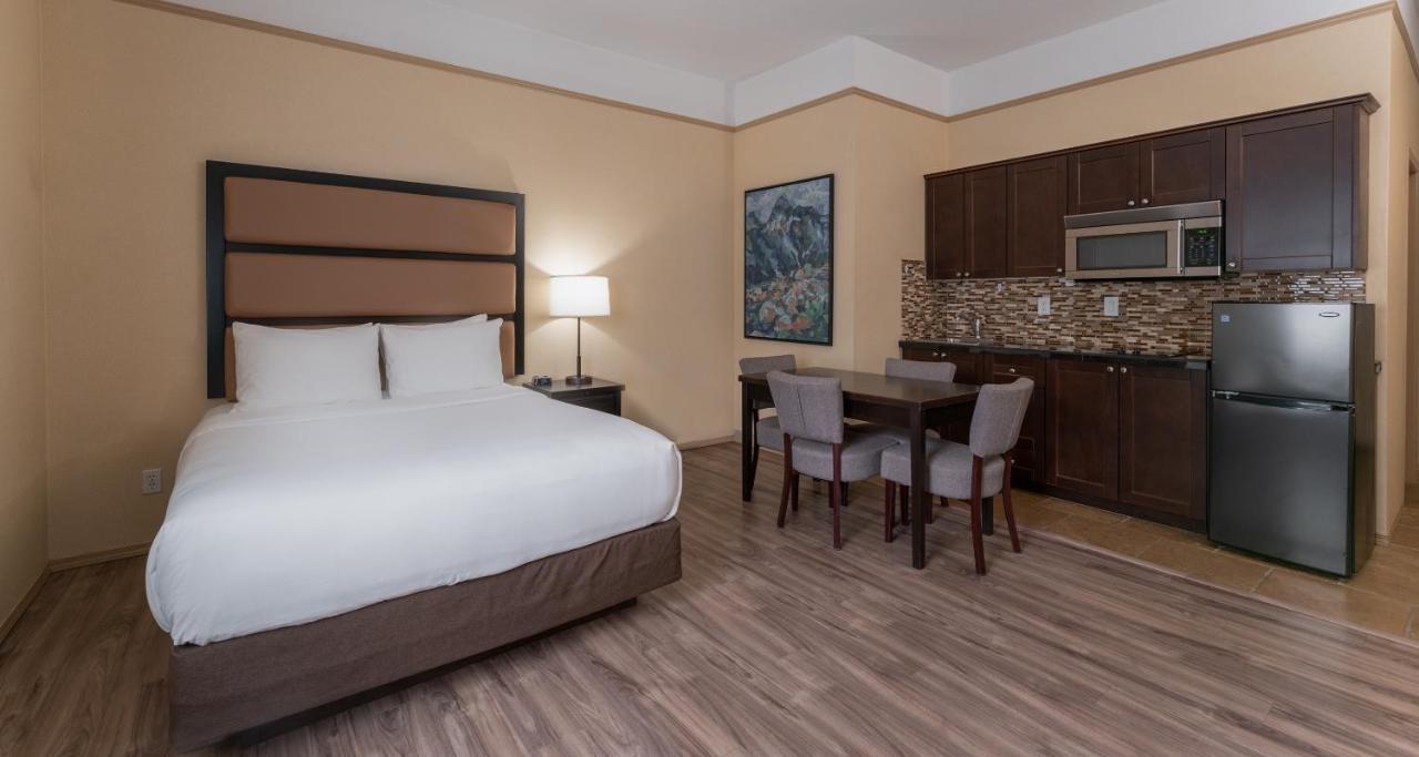 Prestige Inn Golden Kültér fotó