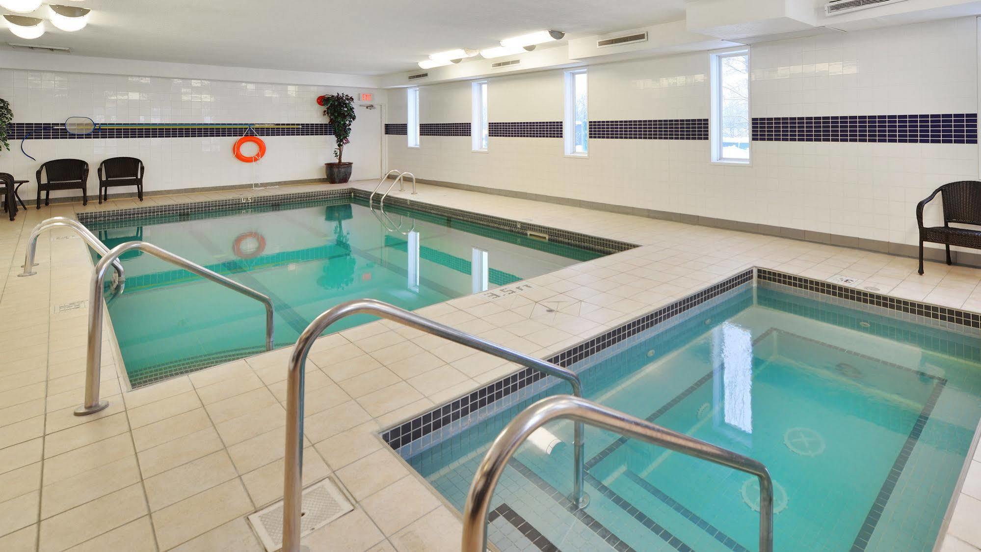 Prestige Inn Golden Kültér fotó