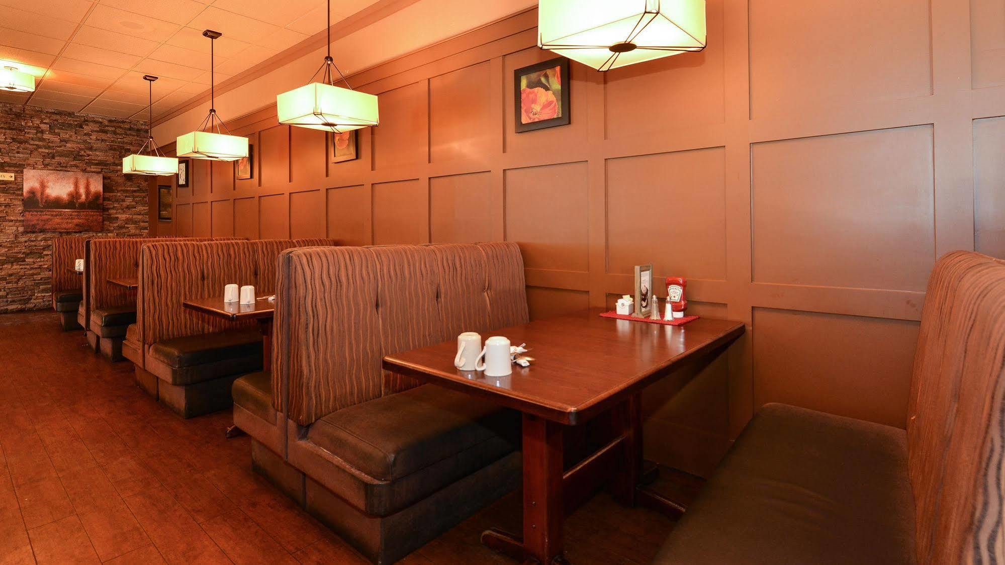 Prestige Inn Golden Kültér fotó